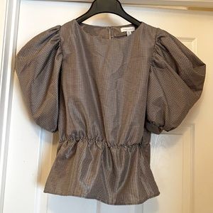 Puffy sleeve plaid top